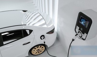 中汽协:7月新能源汽车销售9.8万辆 环比下降5.5%